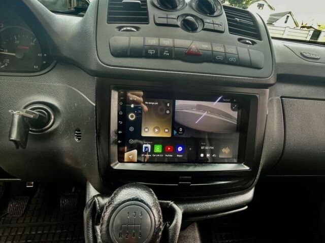 Белый Мерседес Вито, объемом двигателя 2.2 л и пробегом 345 тыс. км за 12777 $, фото 6 на Automoto.ua