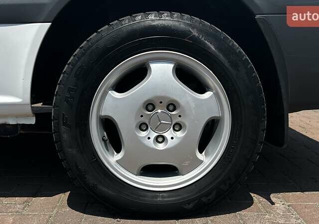 Белый Мерседес Вито, объемом двигателя 2.14 л и пробегом 551 тыс. км за 13662 $, фото 15 на Automoto.ua