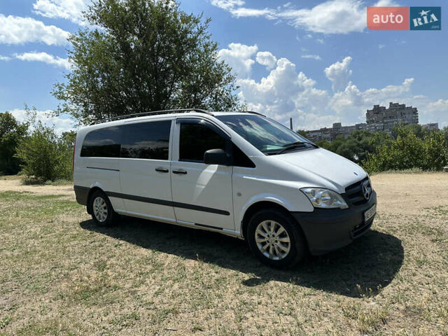 Белый Мерседес Вито, объемом двигателя 2.2 л и пробегом 216 тыс. км за 16800 $, фото 19 на Automoto.ua