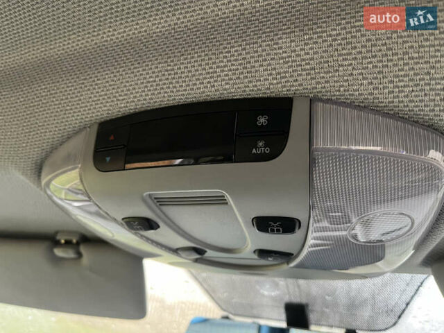 Білий Мерседес Віто, об'ємом двигуна 2.14 л та пробігом 195 тис. км за 14999 $, фото 25 на Automoto.ua