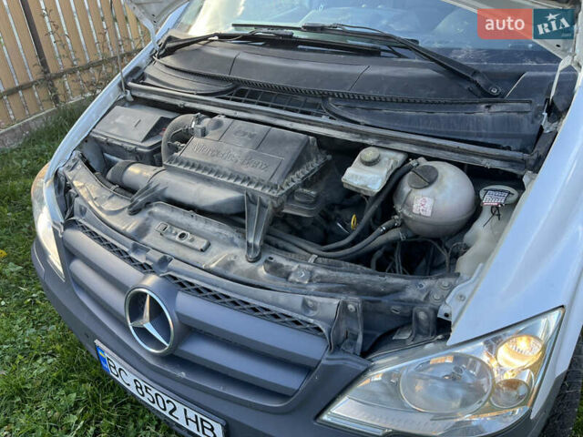 Белый Мерседес Вито, объемом двигателя 2.14 л и пробегом 195 тыс. км за 15999 $, фото 47 на Automoto.ua