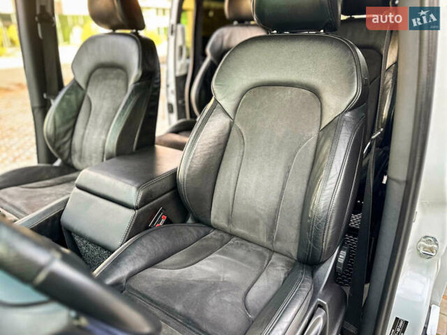 Белый Мерседес Вито, объемом двигателя 2.2 л и пробегом 252 тыс. км за 13999 $, фото 9 на Automoto.ua