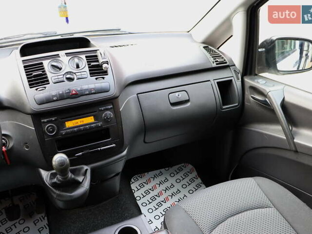 Білий Мерседес Віто, об'ємом двигуна 2.2 л та пробігом 321 тис. км за 17900 $, фото 25 на Automoto.ua