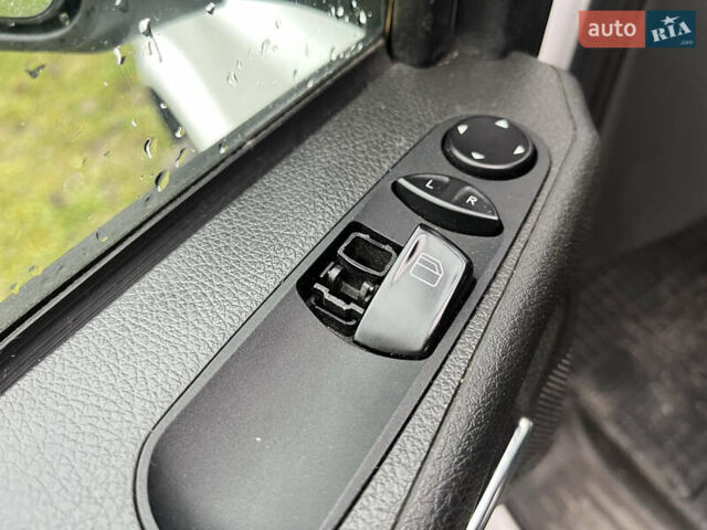 Білий Мерседес Віто, об'ємом двигуна 2.14 л та пробігом 195 тис. км за 14999 $, фото 34 на Automoto.ua