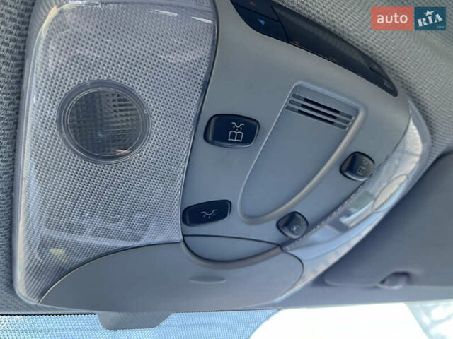 Белый Мерседес Вито, объемом двигателя 2.14 л и пробегом 195 тыс. км за 15999 $, фото 26 на Automoto.ua