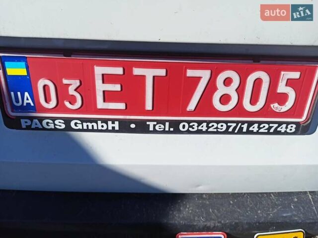Белый Мерседес Вито, объемом двигателя 1.6 л и пробегом 256 тыс. км за 12900 $, фото 18 на Automoto.ua
