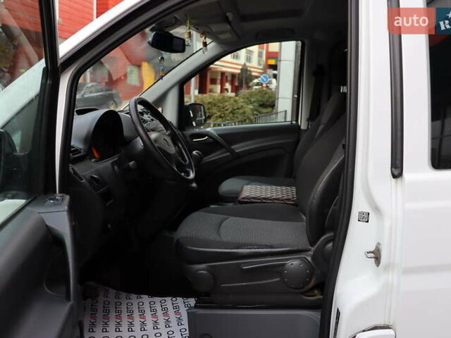 Білий Мерседес Віто, об'ємом двигуна 2.2 л та пробігом 321 тис. км за 17900 $, фото 9 на Automoto.ua