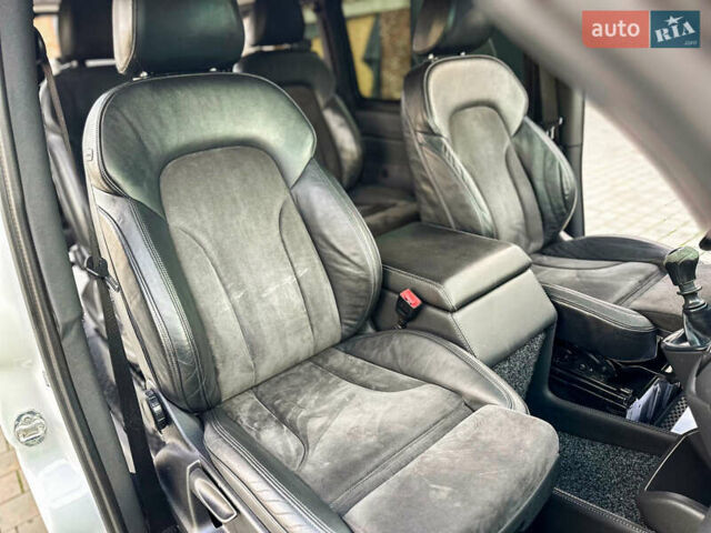 Белый Мерседес Вито, объемом двигателя 2.2 л и пробегом 252 тыс. км за 13999 $, фото 11 на Automoto.ua