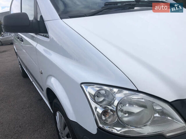 Білий Мерседес Віто, об'ємом двигуна 2.15 л та пробігом 356 тис. км за 12700 $, фото 8 на Automoto.ua