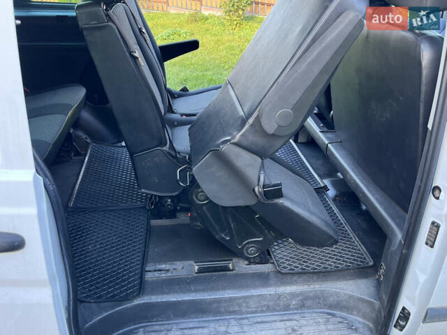 Белый Мерседес Вито, объемом двигателя 2.14 л и пробегом 195 тыс. км за 15999 $, фото 38 на Automoto.ua