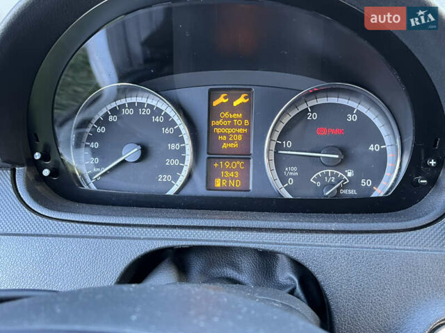 Белый Мерседес Вито, объемом двигателя 2.14 л и пробегом 195 тыс. км за 15999 $, фото 42 на Automoto.ua