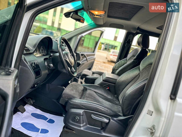 Белый Мерседес Вито, объемом двигателя 2.2 л и пробегом 252 тыс. км за 13999 $, фото 8 на Automoto.ua