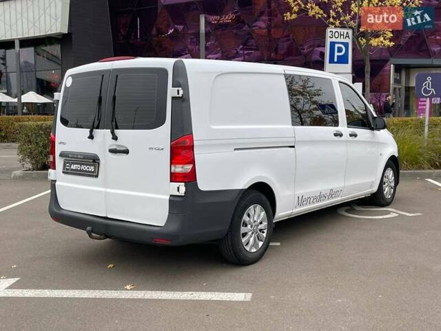 Белый Мерседес Вито, объемом двигателя 1.6 л и пробегом 244 тыс. км за 14490 $, фото 6 на Automoto.ua