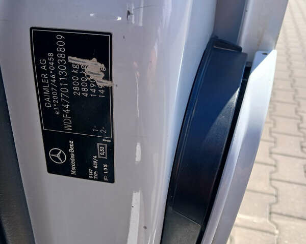 Белый Мерседес Вито, объемом двигателя 2.14 л и пробегом 172 тыс. км за 22500 $, фото 17 на Automoto.ua