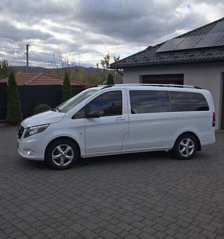 Белый Мерседес Вито, объемом двигателя 2.14 л и пробегом 254 тыс. км за 22204 $, фото 6 на Automoto.ua