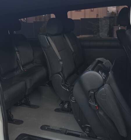 Белый Мерседес Вито, объемом двигателя 2.14 л и пробегом 254 тыс. км за 22204 $, фото 23 на Automoto.ua