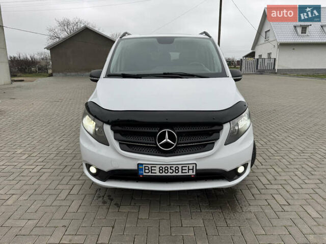 Белый Мерседес Вито, объемом двигателя 2.14 л и пробегом 244 тыс. км за 23000 $, фото 7 на Automoto.ua