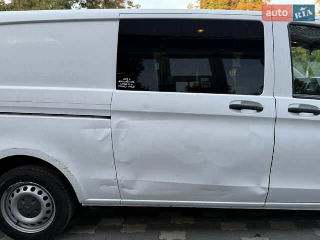Белый Мерседес Вито, объемом двигателя 2.14 л и пробегом 464 тыс. км за 14990 $, фото 25 на Automoto.ua
