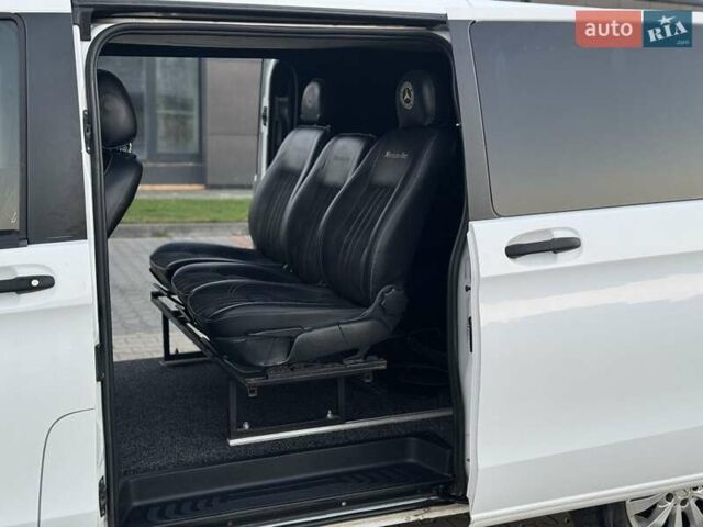 Білий Мерседес Віто, об'ємом двигуна 1.6 л та пробігом 305 тис. км за 13500 $, фото 16 на Automoto.ua