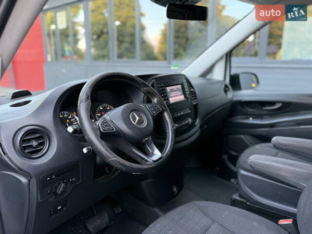 Белый Мерседес Вито, объемом двигателя 2.14 л и пробегом 464 тыс. км за 14990 $, фото 13 на Automoto.ua
