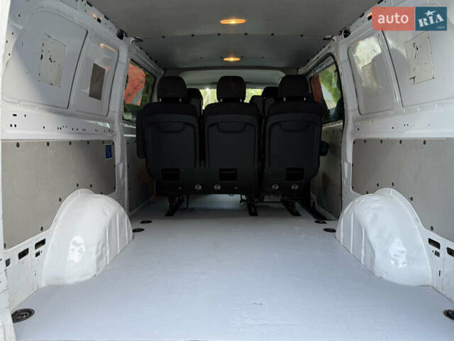 Белый Мерседес Вито, объемом двигателя 2.14 л и пробегом 464 тыс. км за 14990 $, фото 16 на Automoto.ua