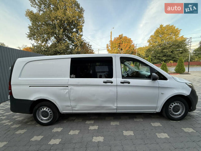 Белый Мерседес Вито, объемом двигателя 2.14 л и пробегом 464 тыс. км за 14990 $, фото 4 на Automoto.ua