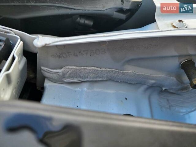 Белый Мерседес Вито, объемом двигателя 2.2 л и пробегом 297 тыс. км за 14300 $, фото 15 на Automoto.ua