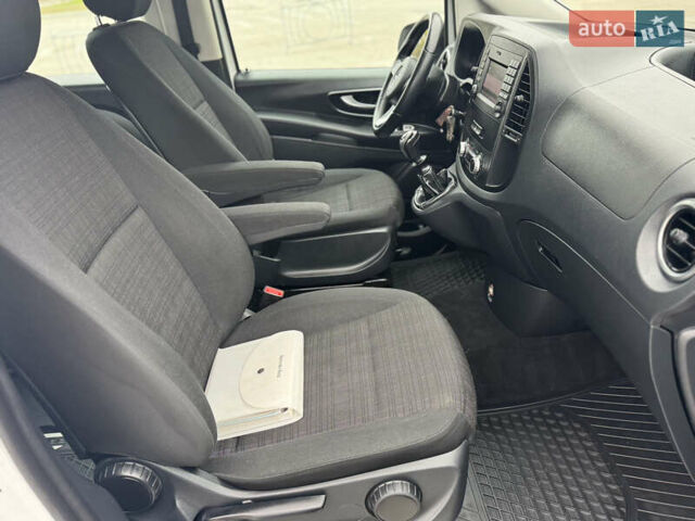 Белый Мерседес Вито, объемом двигателя 1.6 л и пробегом 117 тыс. км за 23500 $, фото 10 на Automoto.ua