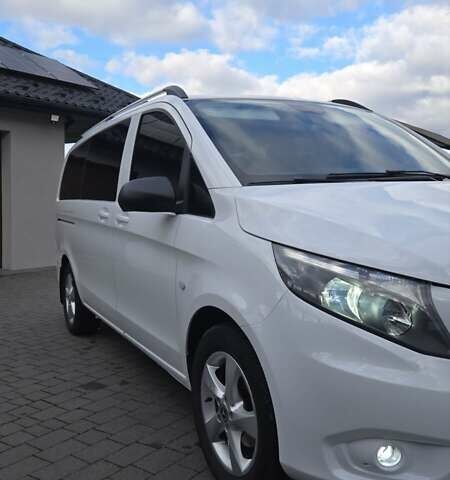 Белый Мерседес Вито, объемом двигателя 2.14 л и пробегом 254 тыс. км за 22204 $, фото 12 на Automoto.ua