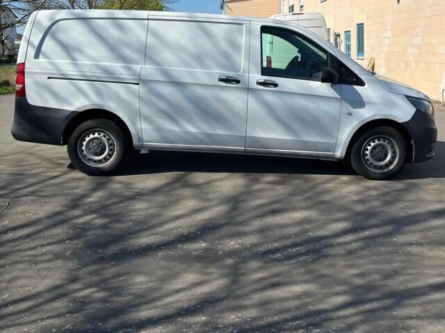 Белый Мерседес Вито, объемом двигателя 1.6 л и пробегом 83 тыс. км за 14700 $, фото 5 на Automoto.ua