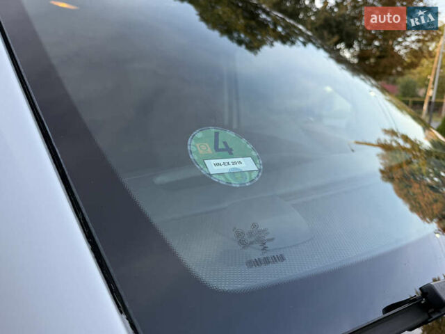 Белый Мерседес Вито, объемом двигателя 2.14 л и пробегом 464 тыс. км за 14990 $, фото 24 на Automoto.ua