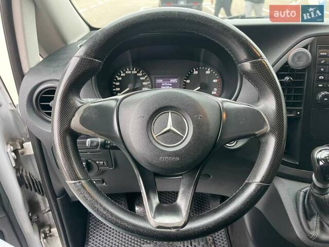 Белый Мерседес Вито, объемом двигателя 1.6 л и пробегом 244 тыс. км за 14490 $, фото 15 на Automoto.ua