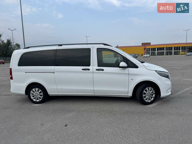 Белый Мерседес Вито, объемом двигателя 2.2 л и пробегом 232 тыс. км за 17800 $, фото 6 на Automoto.ua