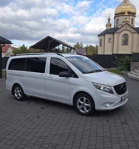 Белый Мерседес Вито, объемом двигателя 2.14 л и пробегом 254 тыс. км за 22204 $, фото 1 на Automoto.ua