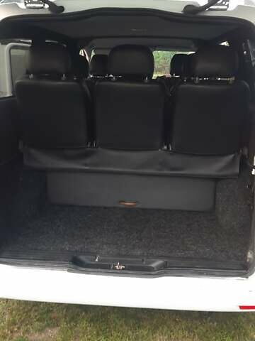 Белый Мерседес Вито, объемом двигателя 2.14 л и пробегом 300 тыс. км за 16500 $, фото 16 на Automoto.ua