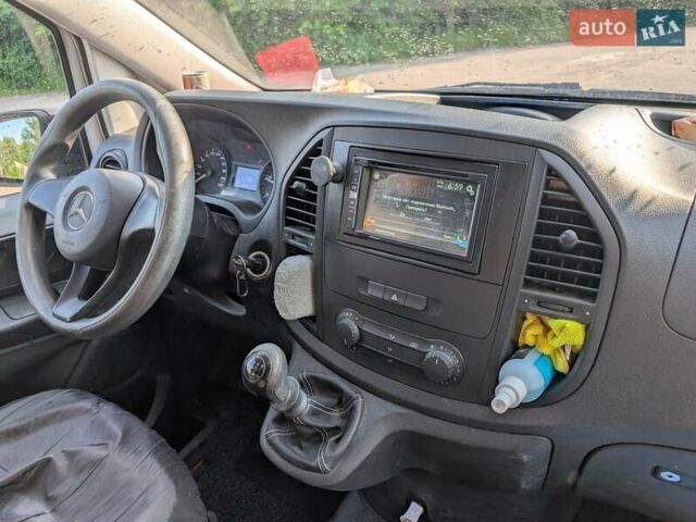 Білий Мерседес Віто, об'ємом двигуна 1.6 л та пробігом 184 тис. км за 11000 $, фото 8 на Automoto.ua