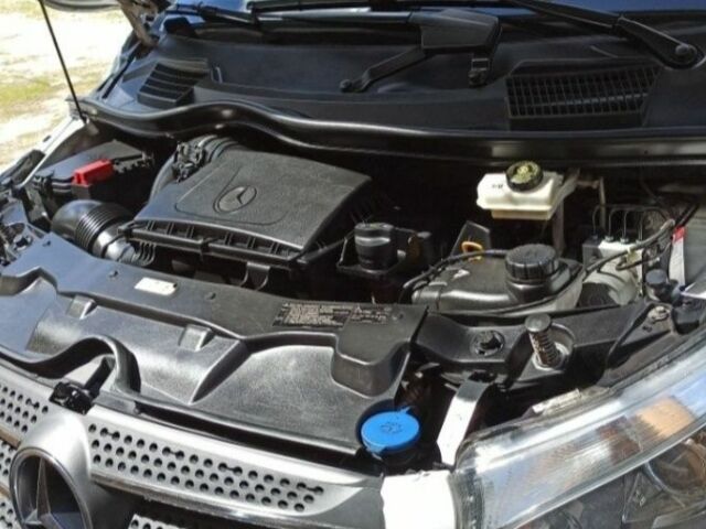 Білий Мерседес Віто, об'ємом двигуна 2.2 л та пробігом 227 тис. км за 26999 $, фото 7 на Automoto.ua