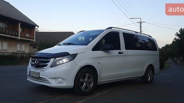 Белый Мерседес Вито, объемом двигателя 2.14 л и пробегом 300 тыс. км за 16500 $, фото 7 на Automoto.ua