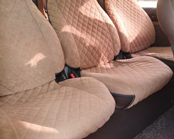 Белый Мерседес Вито, объемом двигателя 2.14 л и пробегом 285 тыс. км за 21500 $, фото 9 на Automoto.ua