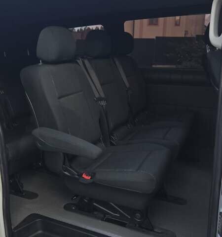 Белый Мерседес Вито, объемом двигателя 2.14 л и пробегом 254 тыс. км за 22204 $, фото 17 на Automoto.ua