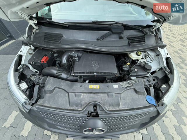 Белый Мерседес Вито, объемом двигателя 2.14 л и пробегом 464 тыс. км за 14990 $, фото 28 на Automoto.ua