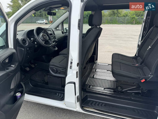 Белый Мерседес Вито, объемом двигателя 2.2 л и пробегом 232 тыс. км за 17800 $, фото 13 на Automoto.ua