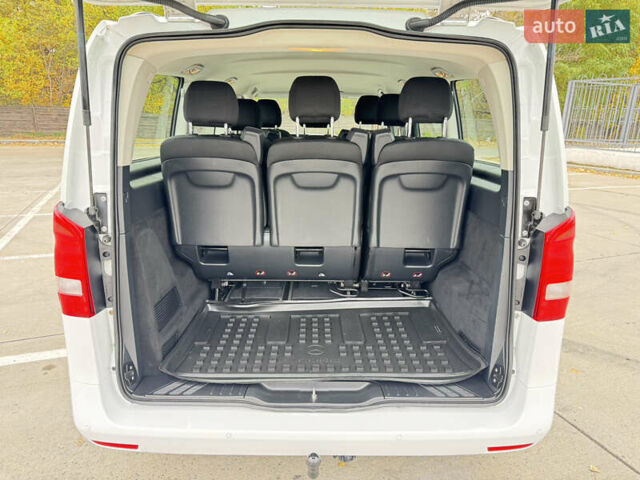 Белый Мерседес Вито, объемом двигателя 1.6 л и пробегом 117 тыс. км за 23500 $, фото 24 на Automoto.ua