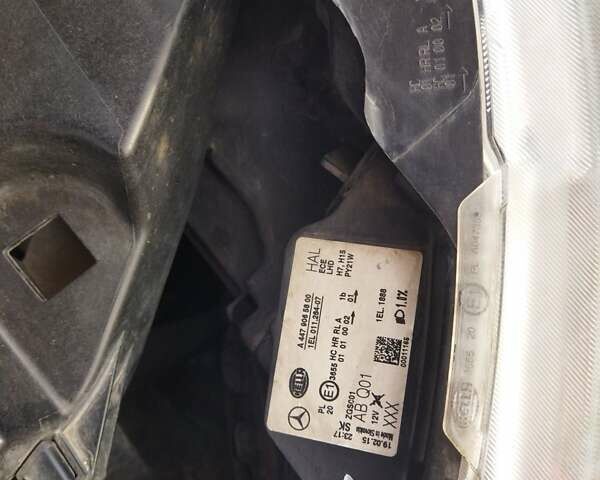 Белый Мерседес Вито, объемом двигателя 2.14 л и пробегом 285 тыс. км за 21500 $, фото 31 на Automoto.ua