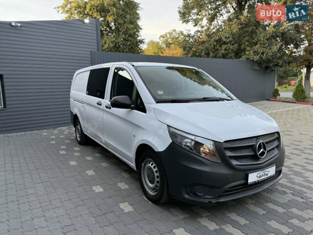 Белый Мерседес Вито, объемом двигателя 2.14 л и пробегом 464 тыс. км за 14990 $, фото 3 на Automoto.ua