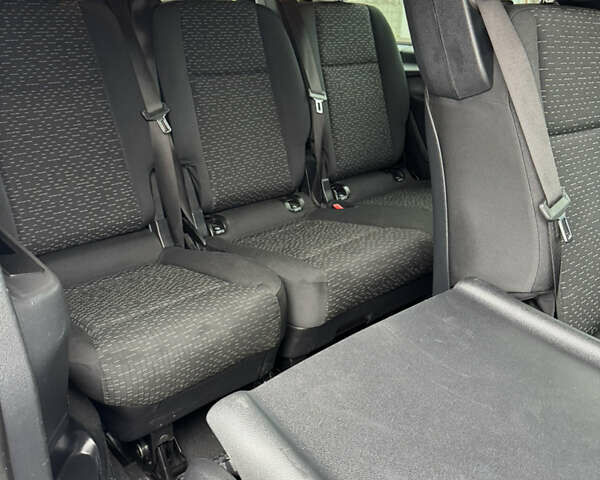 Белый Мерседес Вито, объемом двигателя 2.14 л и пробегом 244 тыс. км за 23000 $, фото 17 на Automoto.ua