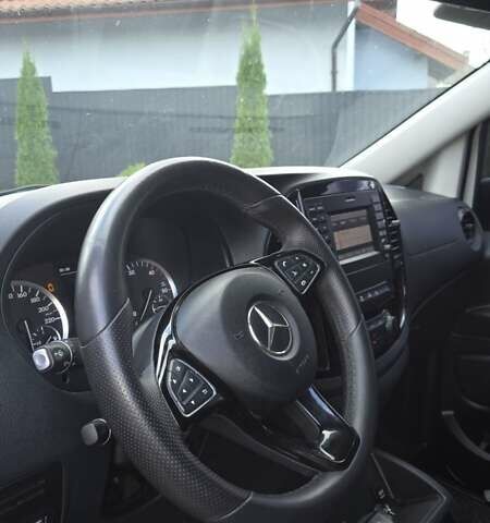 Белый Мерседес Вито, объемом двигателя 2.14 л и пробегом 254 тыс. км за 22204 $, фото 19 на Automoto.ua