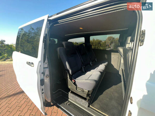 Белый Мерседес Вито, объемом двигателя 1.6 л и пробегом 250 тыс. км за 17000 $, фото 7 на Automoto.ua