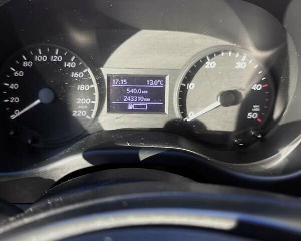 Белый Мерседес Вито, объемом двигателя 1.6 л и пробегом 243 тыс. км за 14000 $, фото 9 на Automoto.ua