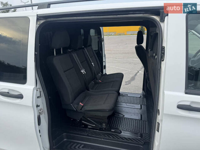 Белый Мерседес Вито, объемом двигателя 2.2 л и пробегом 232 тыс. км за 17800 $, фото 20 на Automoto.ua